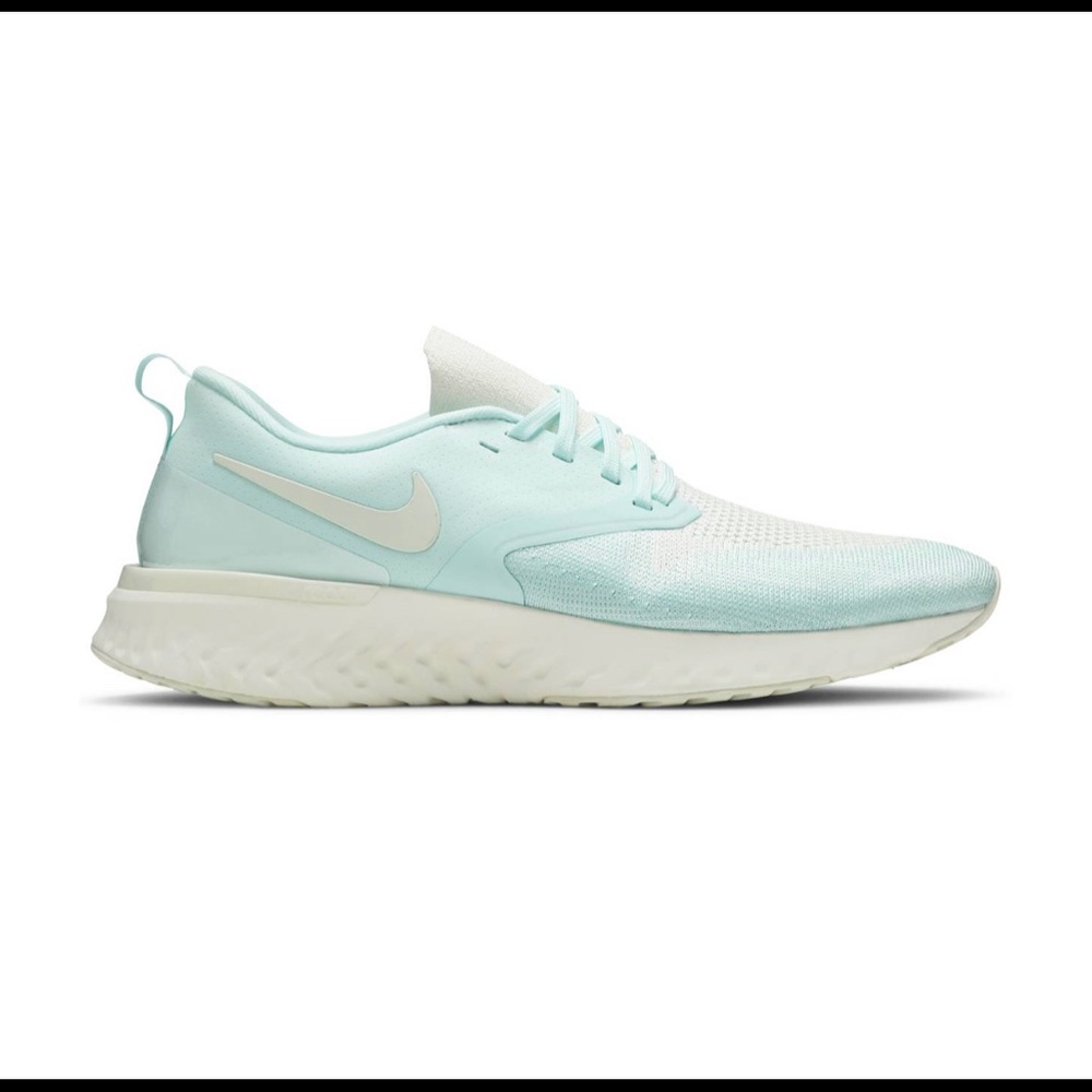NEVER WORN Nike Odyssey React 2 Flyknit